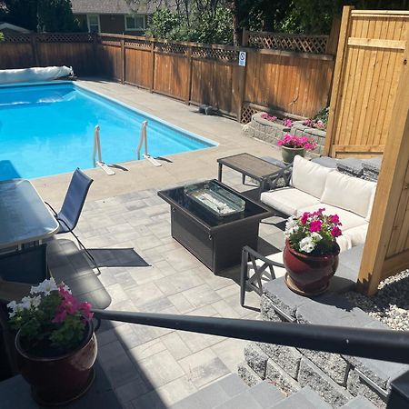 Bright Poolside Walkout Two Bedroom Basement Suite In The Okanagan Penticton Bagian luar foto