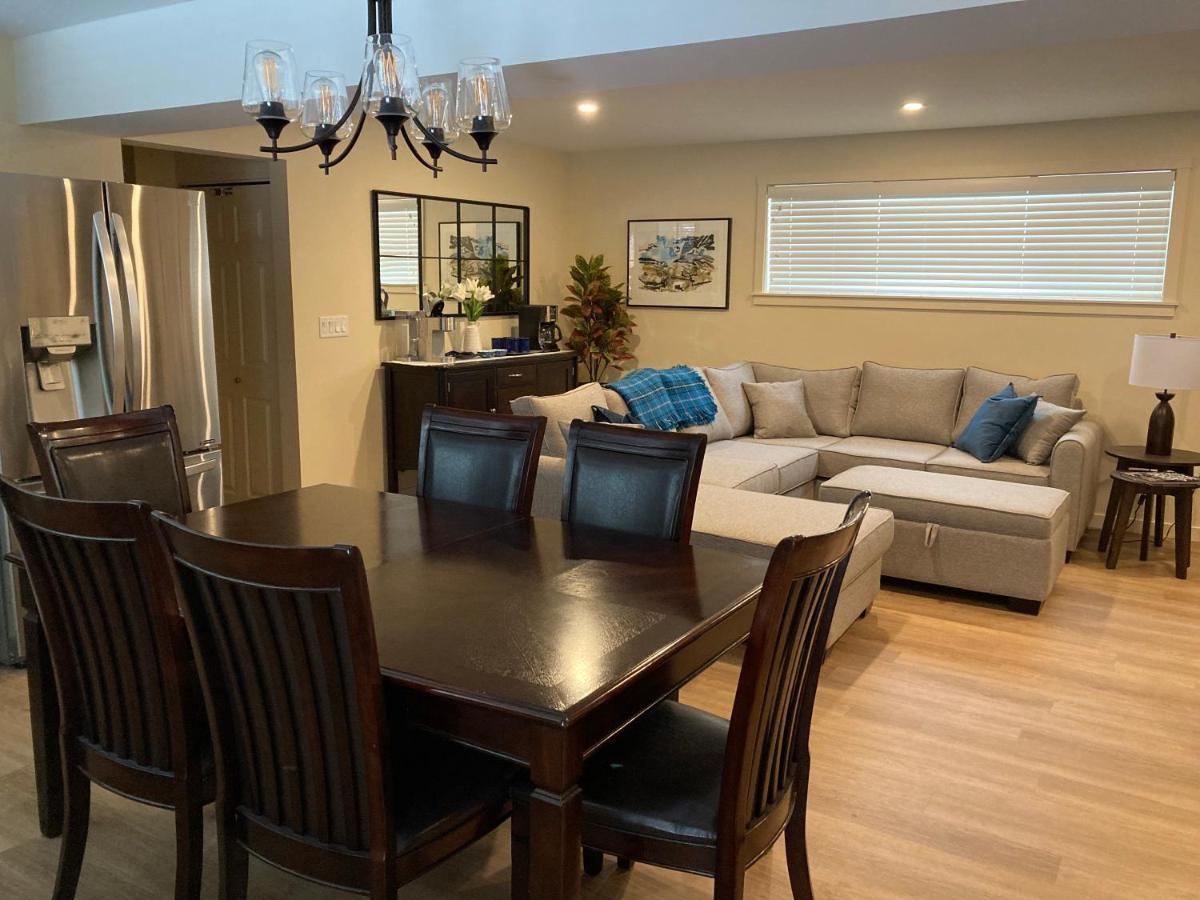 Bright Poolside Walkout Two Bedroom Basement Suite In The Okanagan Penticton Bagian luar foto