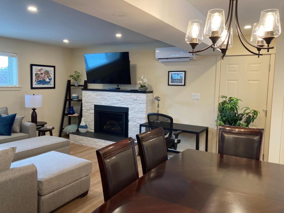 Bright Poolside Walkout Two Bedroom Basement Suite In The Okanagan Penticton Bagian luar foto